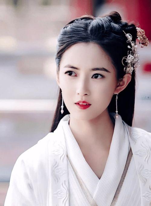 娱乐大爆料陈钰琪胡一天,娱乐大爆料幕后故事揭晓 第2张 娱乐大爆料陈钰琪胡一天,娱乐大爆料幕后故事揭晓 第2张